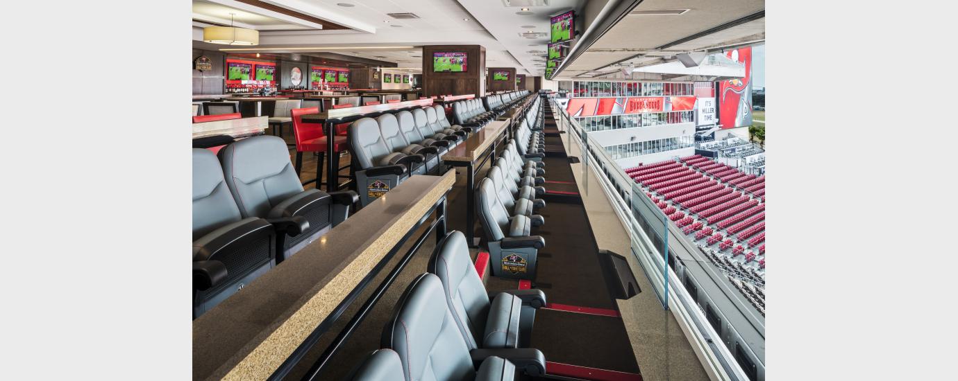 club level seats at raymond james stadium